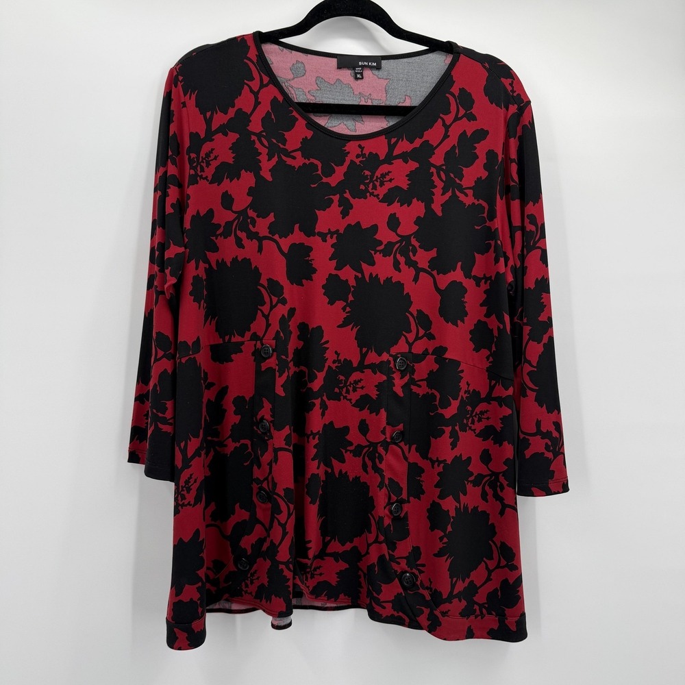 Sun Kim Shirt Womens XL Red‎ Black Floral Tunic Top Button Detail Stretch USA